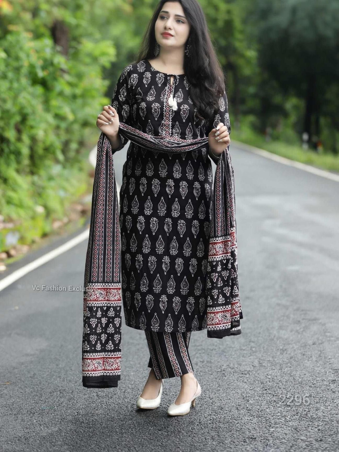 Image of Jai Kurties Women Kurta Pant Dupatta Set