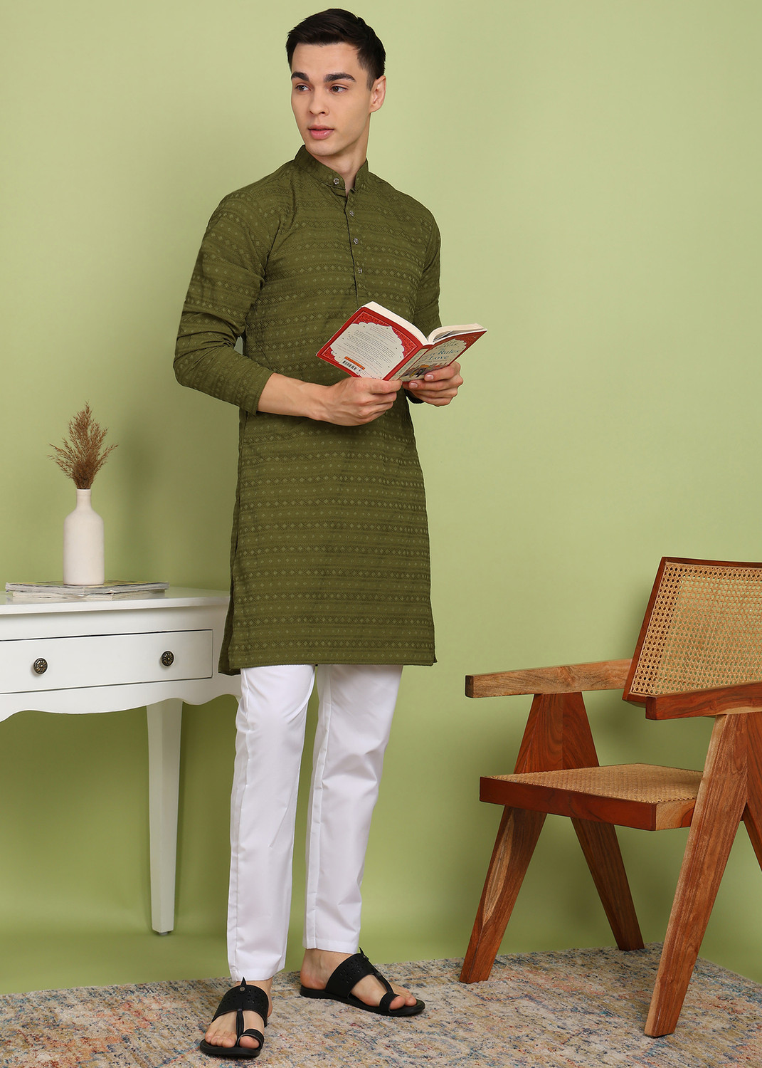 Image of FUBAR Men Self Design Straight Kurta