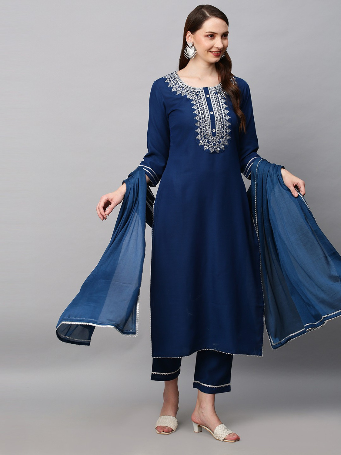 Image of Gosriki Women Kurti Pant Dupatta Set