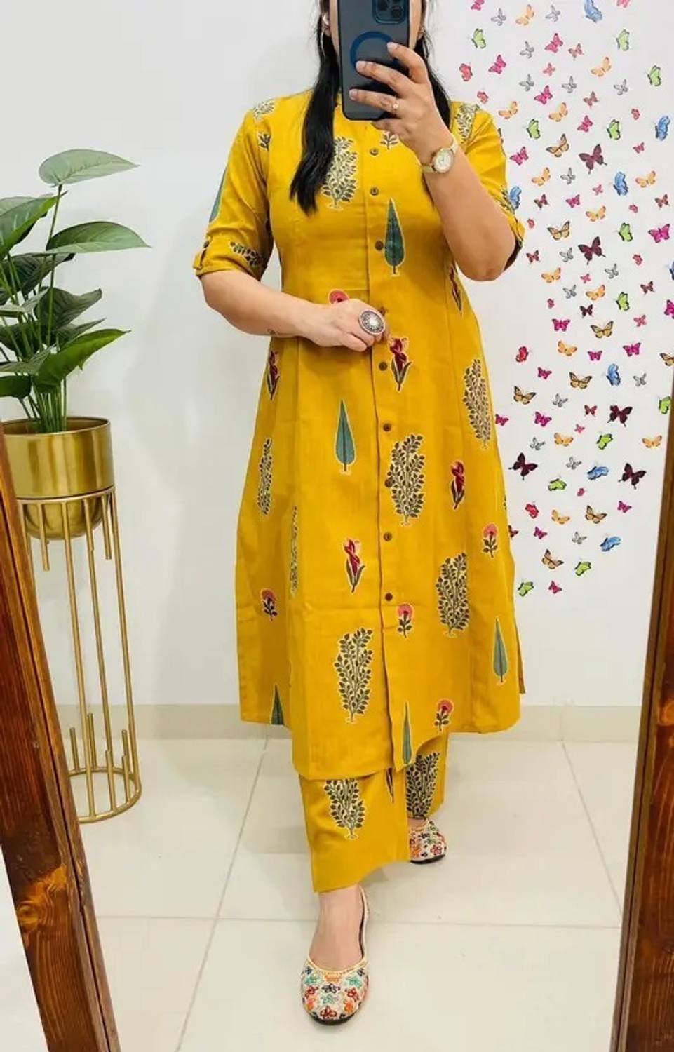 avick Women Kurta Palazzo Set