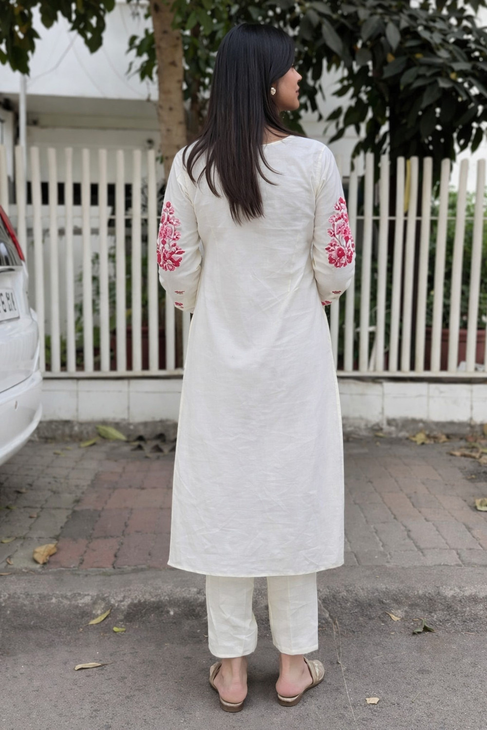 Image of PILUDI Embroidered Kurta, Trouser /Pant & Dupatta Set