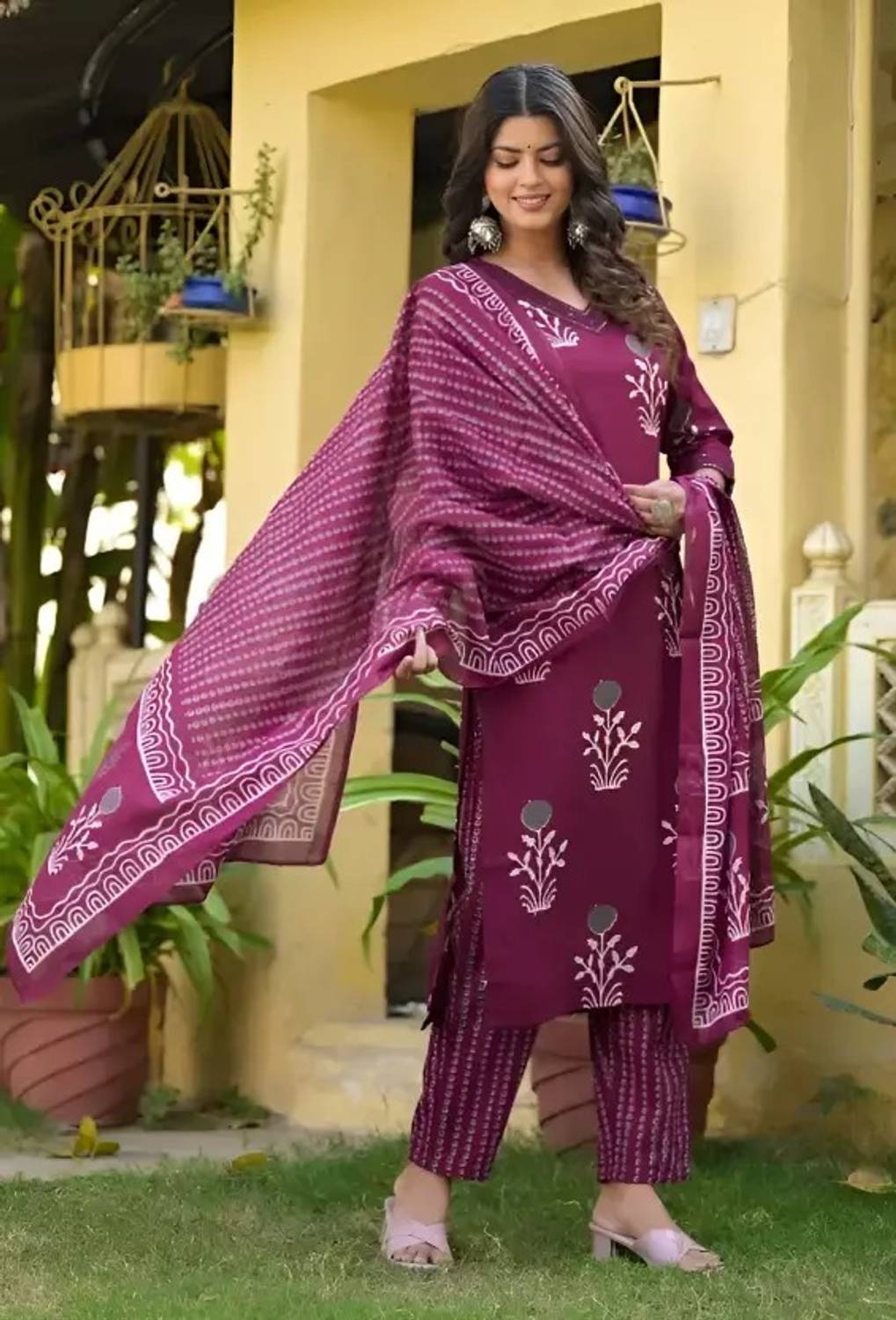 ADESHCREATIONN Women Kurti Pant Set