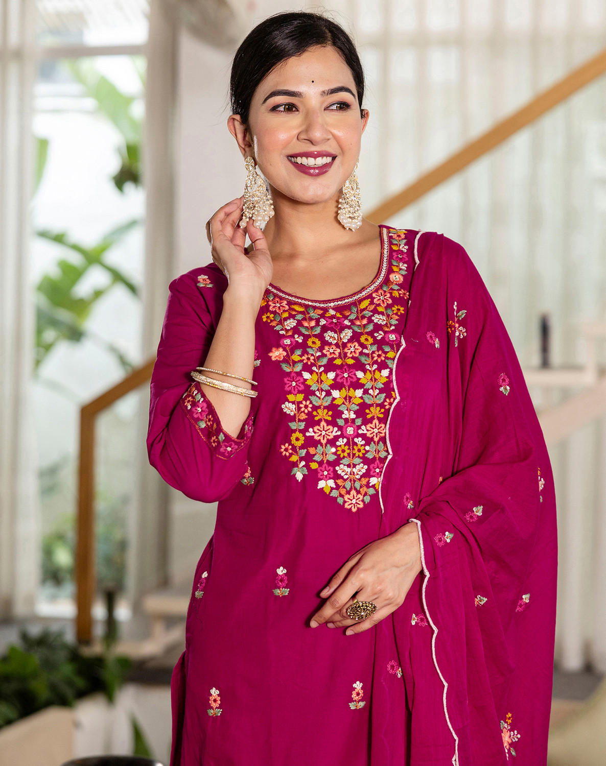 Image of Skylee Women Kurta Pant Dupatta Set