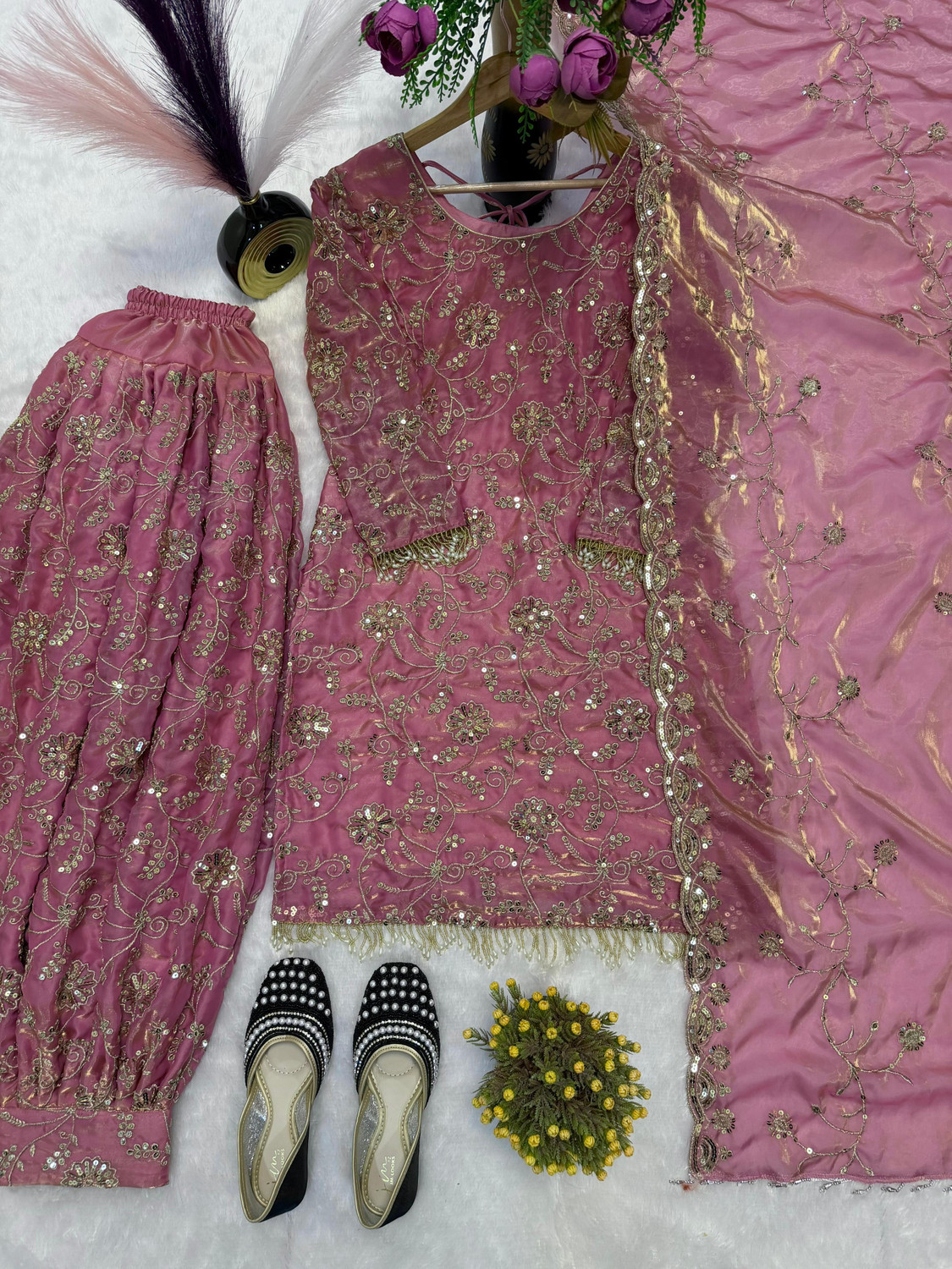 Image of AP SUITS Women Kurta Patiala Dupatta Set