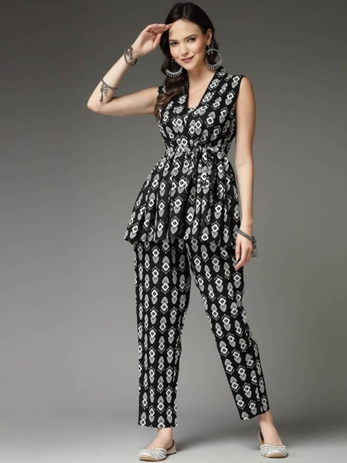 badodiya's Women Ethnic Top Palazzo Set