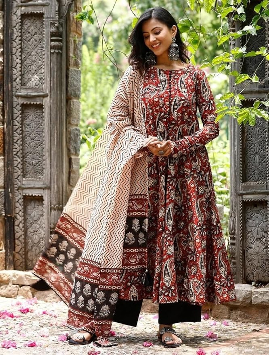 Image of Vidusha Women Kurti Palazzo Dupatta Set