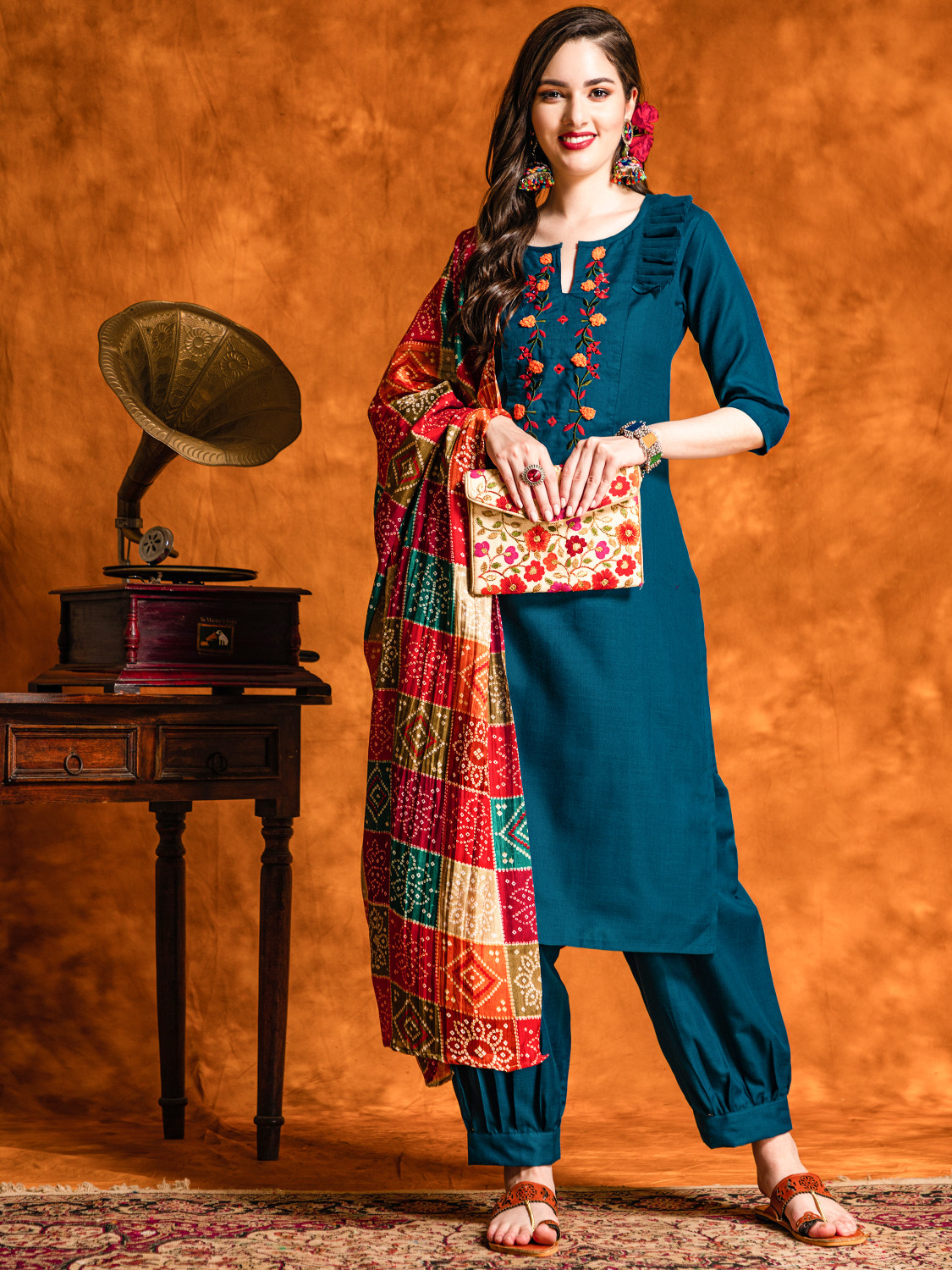 Image of Youthnic Women Kurta Patiala Dupatta Set