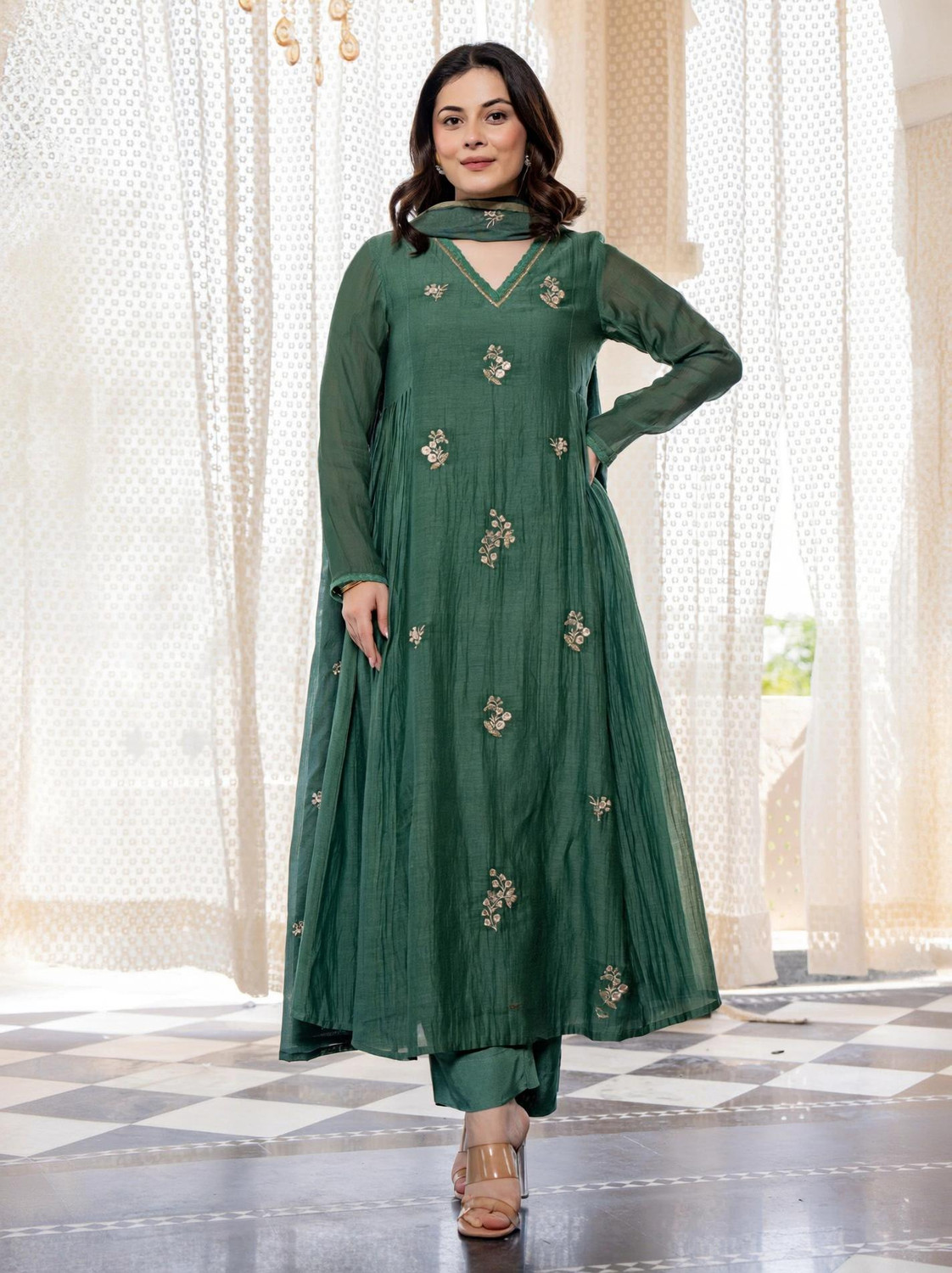 Image of Nermosa Women Kurta Pant Dupatta Set