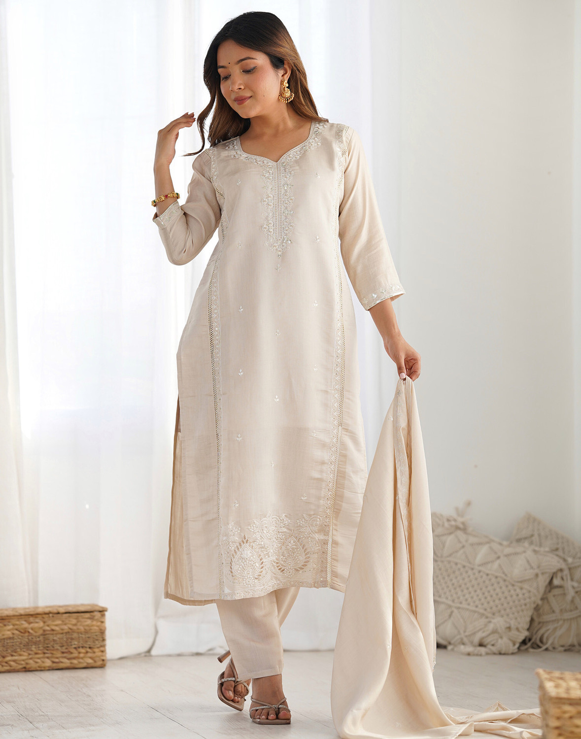 Image of Samah Women Kurta Pant Dupatta Set