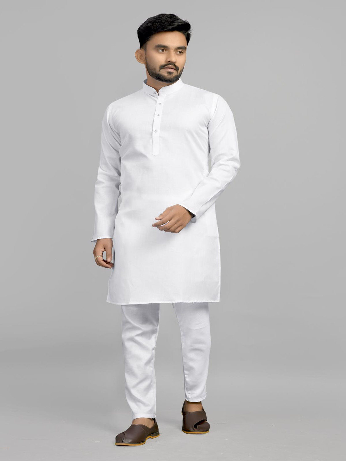 Image of Vibhuti Men Solid Straight Kurta