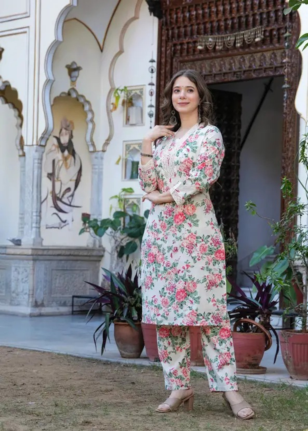 Image of SUBIKA TEXTILES Women Kurti Pant Set