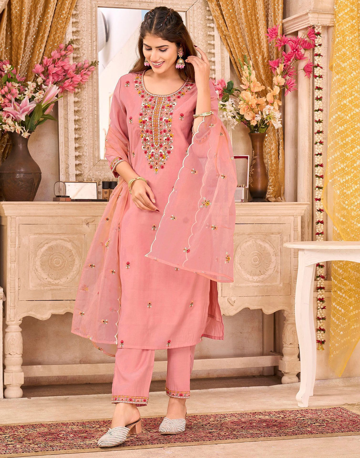 Image of Skylee Women Kurta Pant Dupatta Set