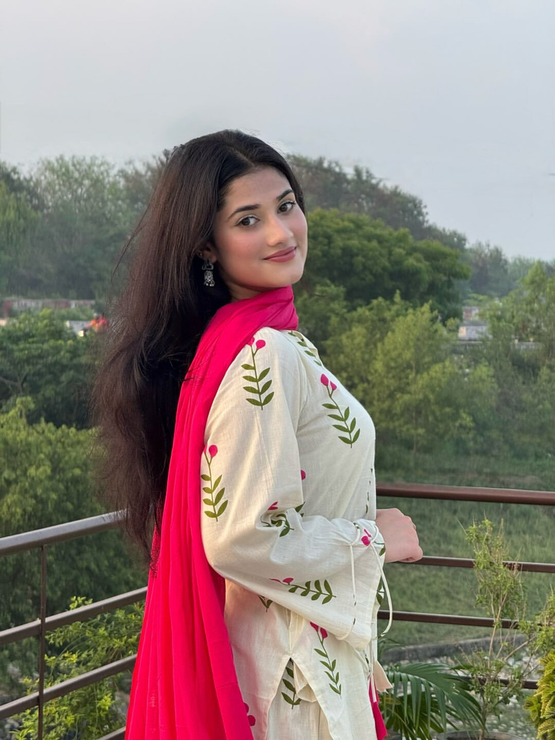 Image of Udbhav Export Women Kurta Salwar Dupatta Set