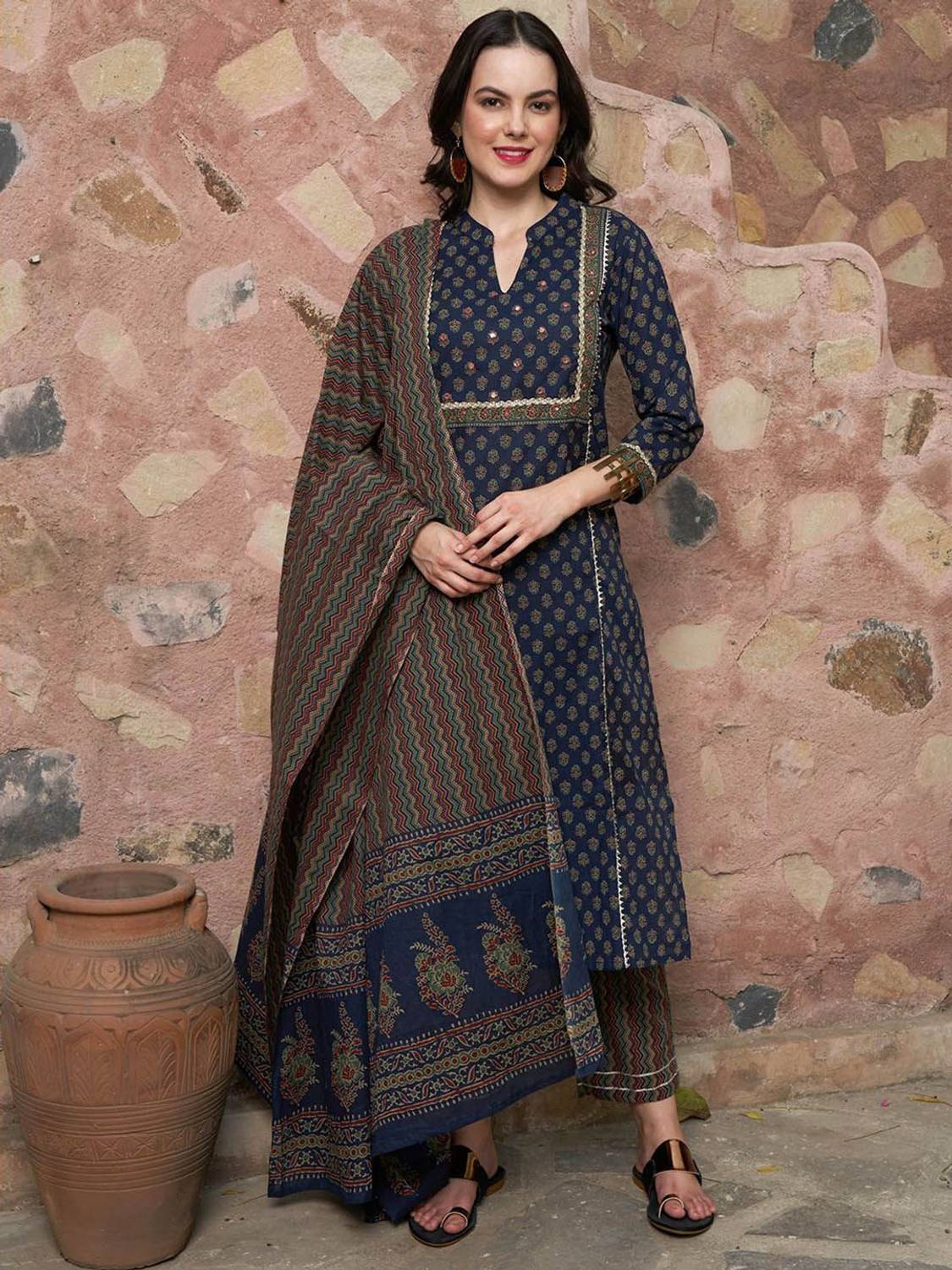 Bandia Women Kurta Pant Set