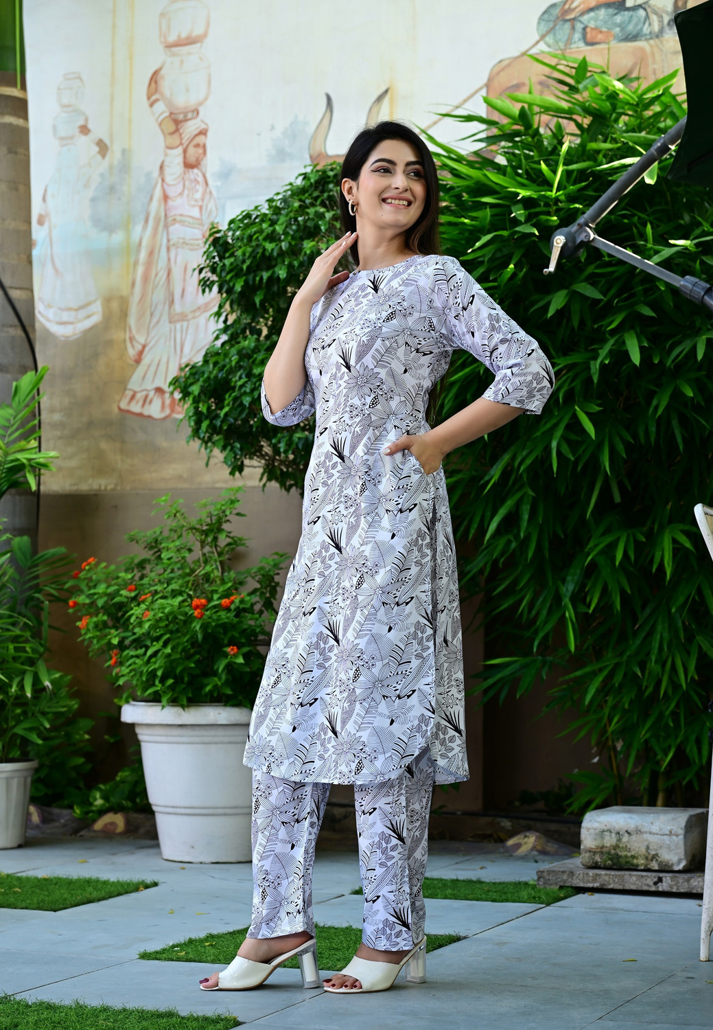 Image of Dhibha Women Kurta Pant Set