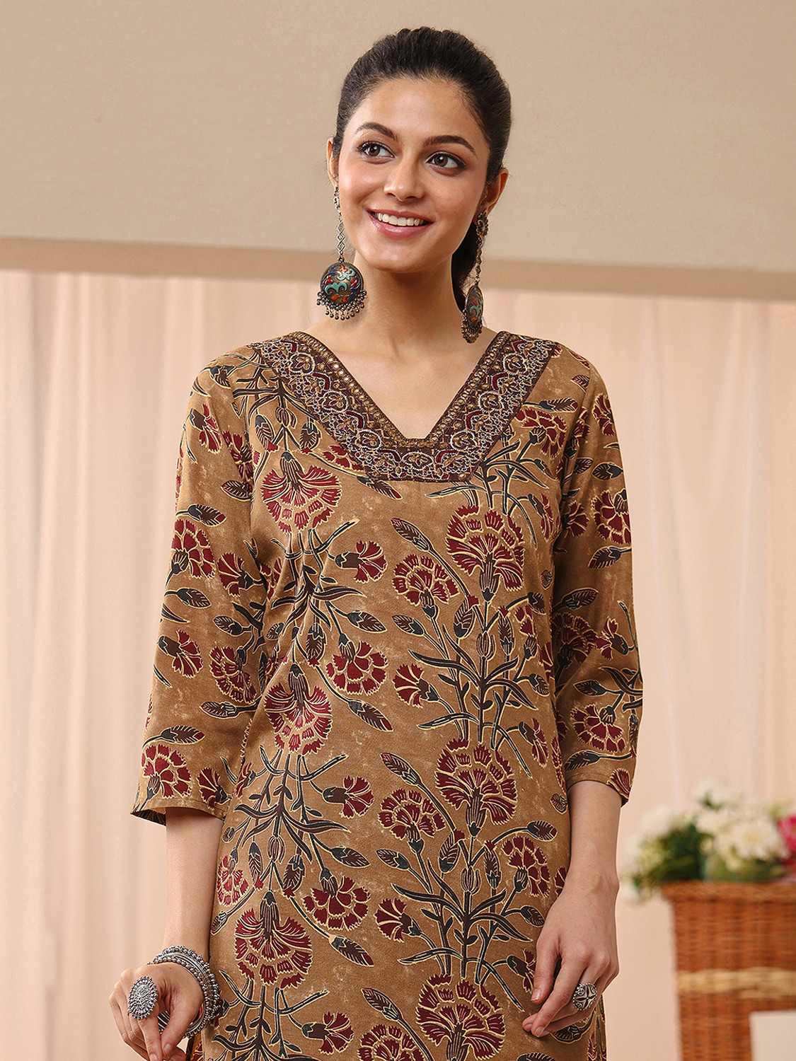Image of GERUA BY LIBAS Women Kurta Pant Dupatta Set