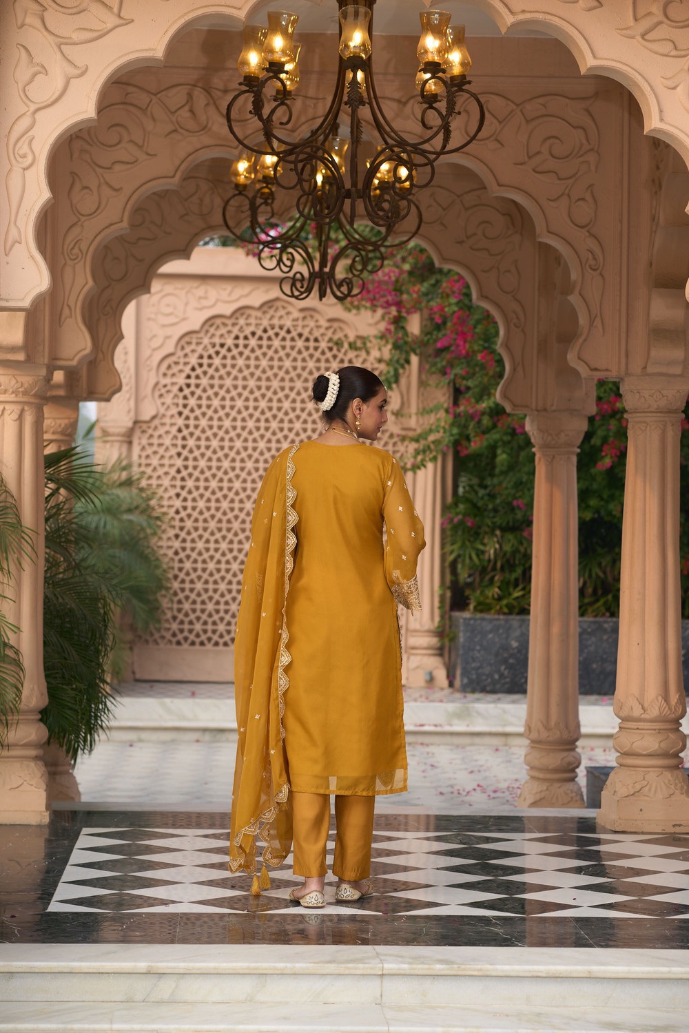 Image of Indo Era Women Kurta Pant Dupatta Set