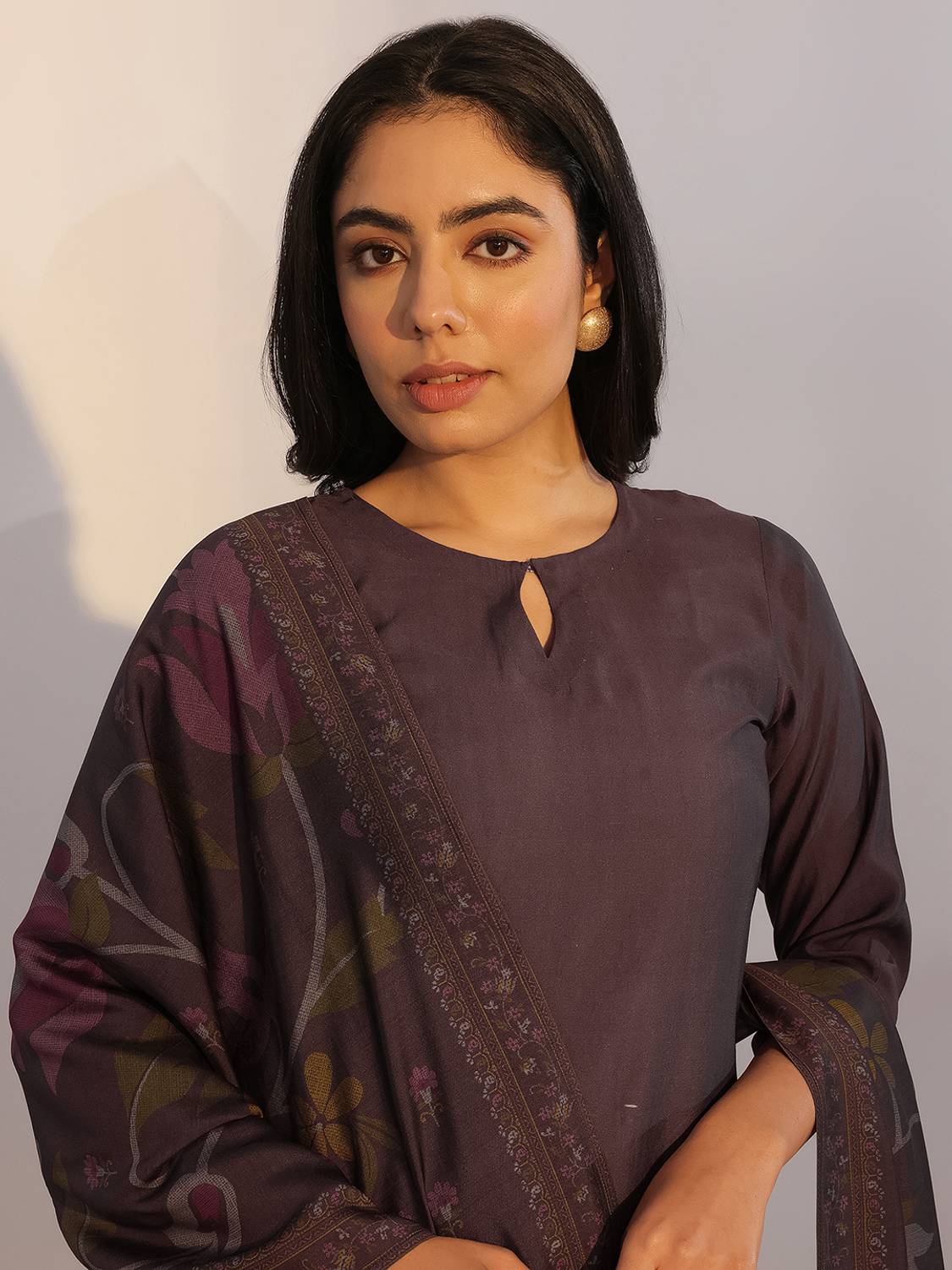 LIBAS Women Kurta Pant Dupatta Set - Image 4