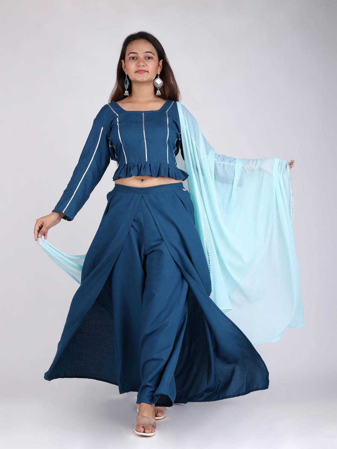 AJ FASHION HUB Women Crop Top Palazzo Set