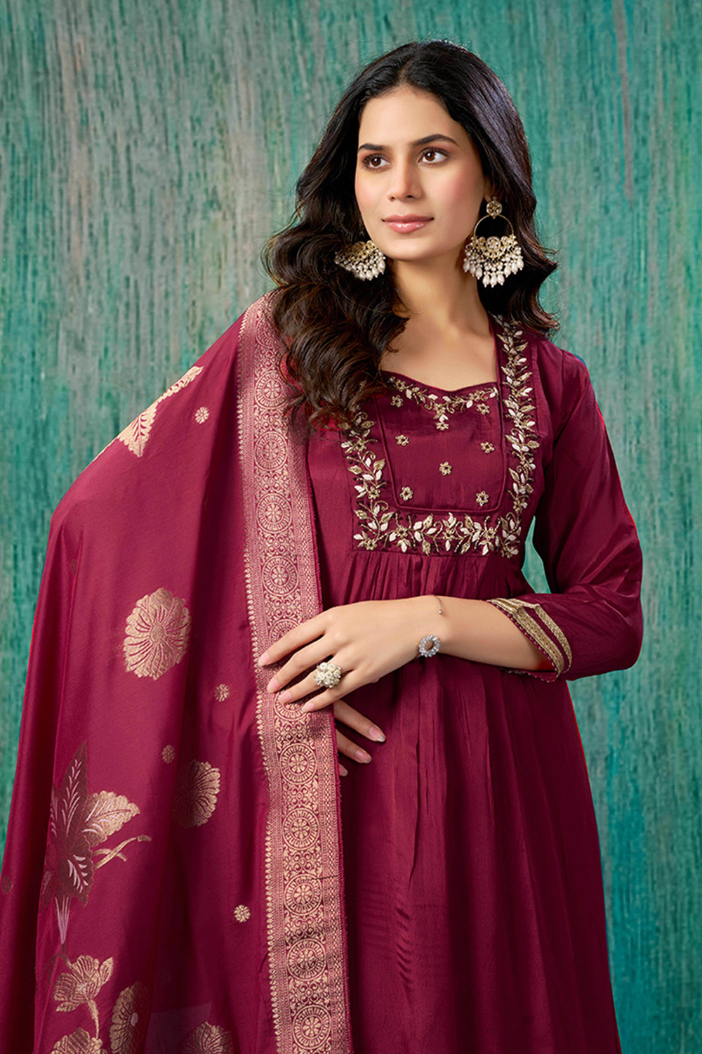 Image of Peachmode Women Kurta Pant Dupatta Set
