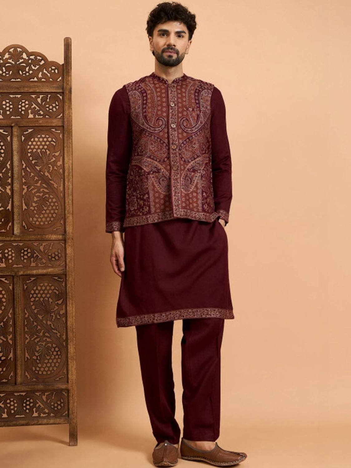 Image of House of Pataudi Men Viscose Rayon Kurta Pyjama Ethnic Jacket Set