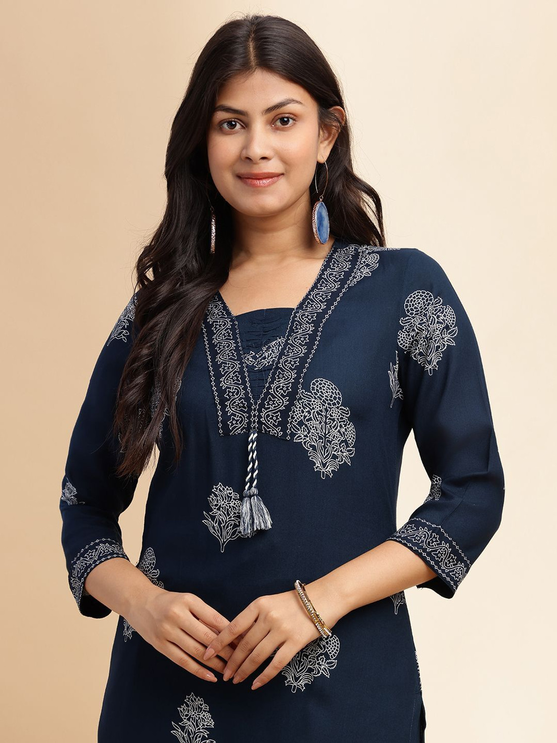 Image of VBUYZ Women Kurta Pant Dupatta Set