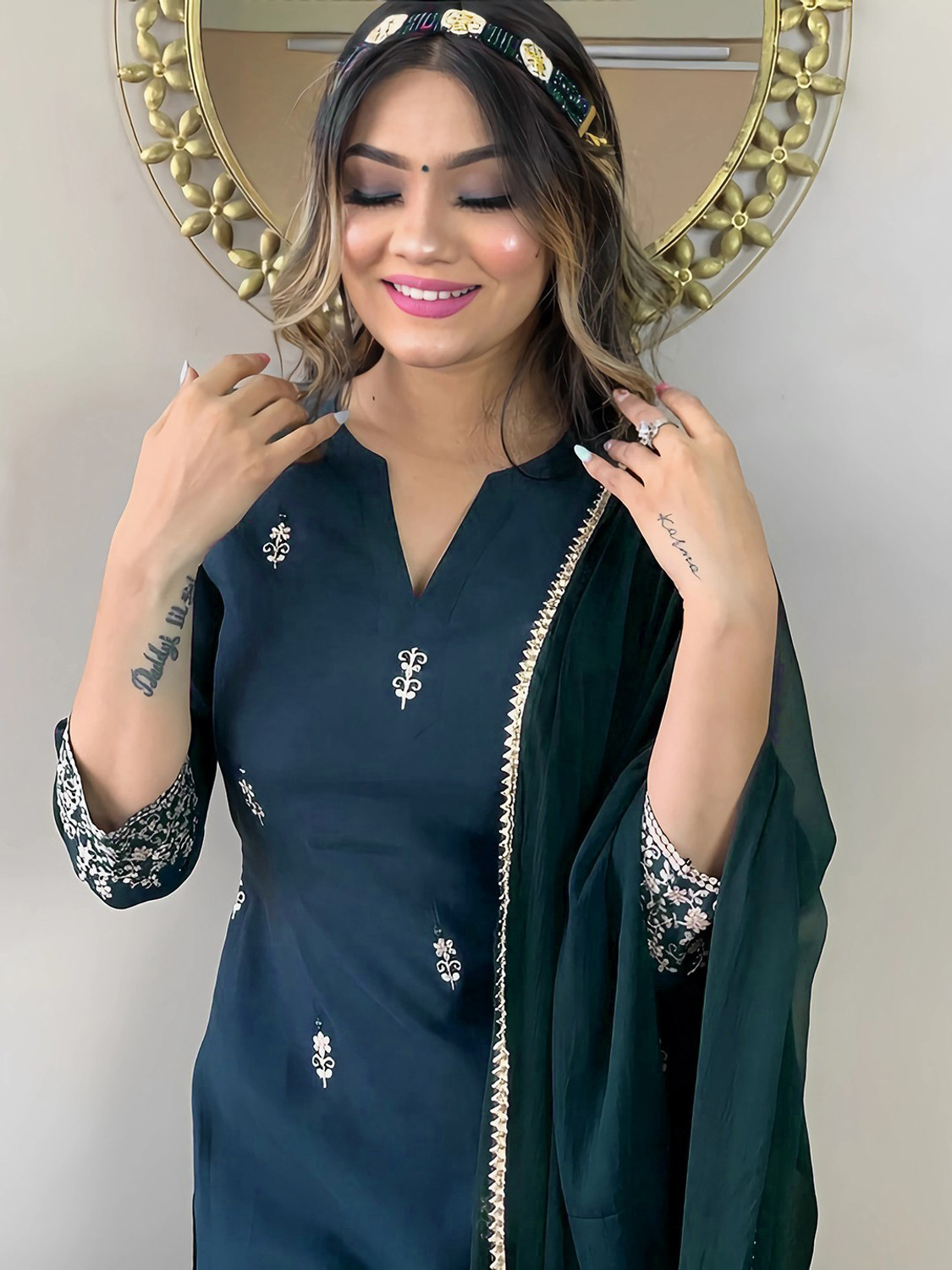 Image of aurbhi Women Kurti Pant Dupatta Set