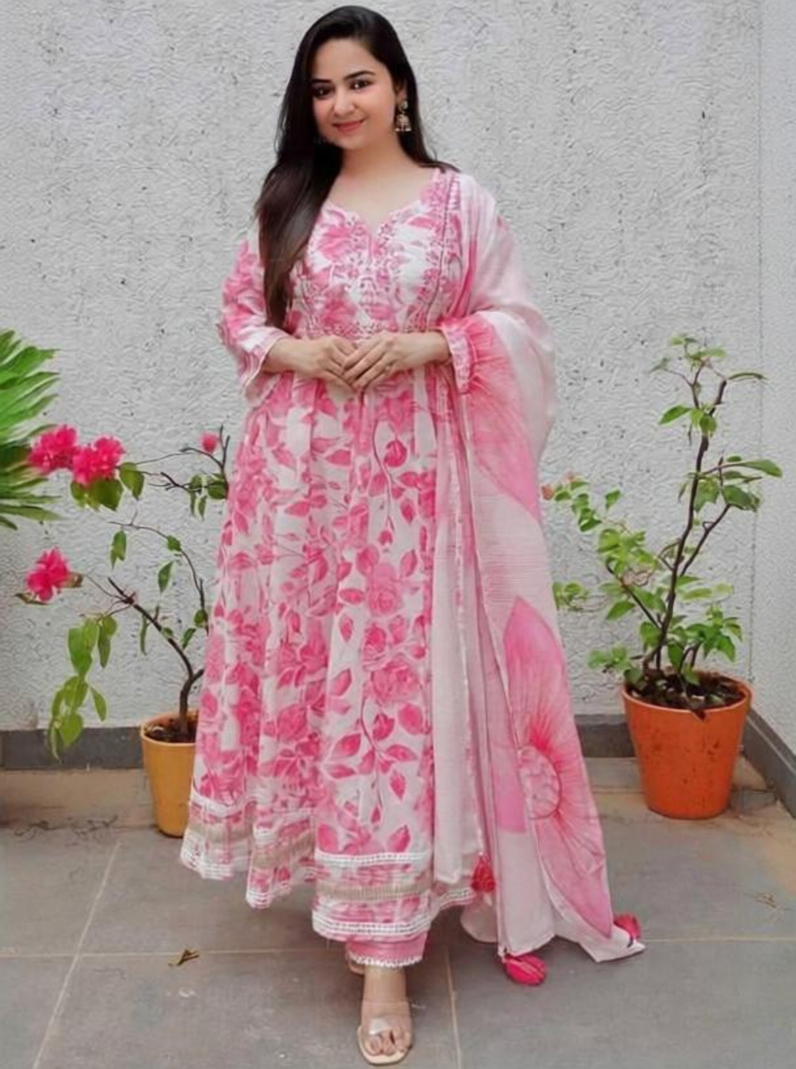 Image of ERT IRAWAT Women Kurta Pant Dupatta Set