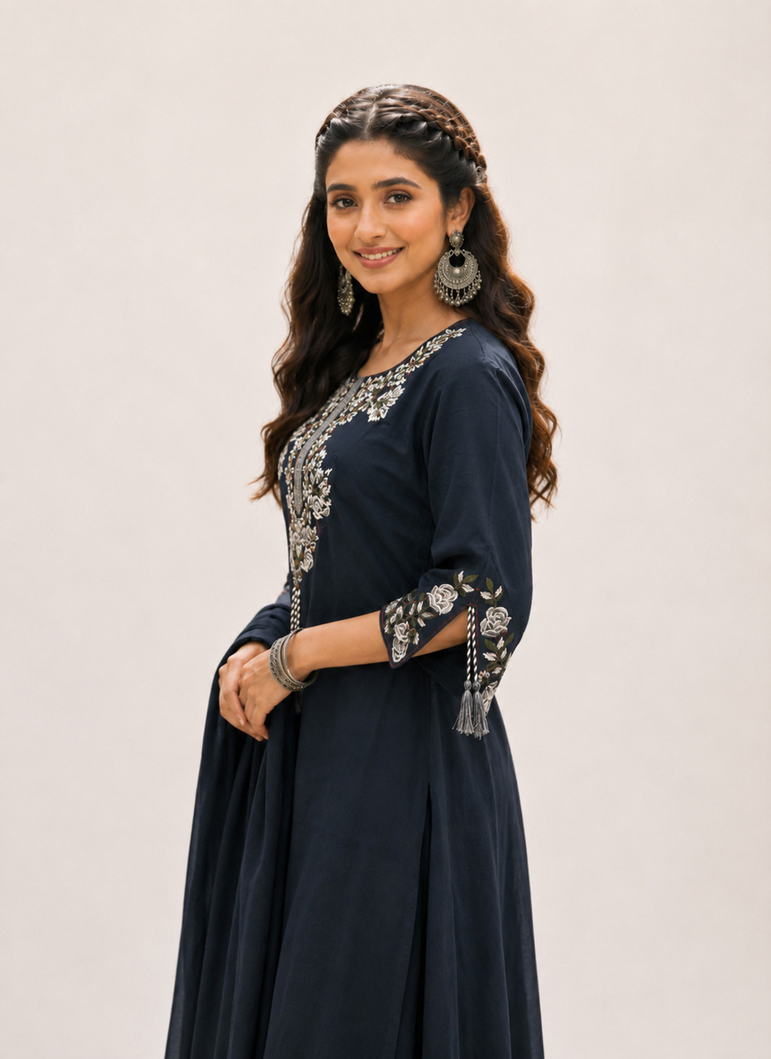 Image of KOMELY Women Kurta Pant Dupatta Set