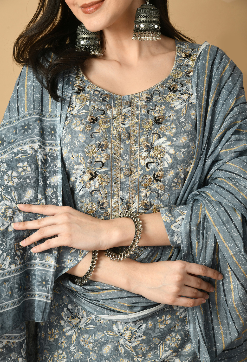 Image of AVYCO Women Kurta Pant Dupatta Set