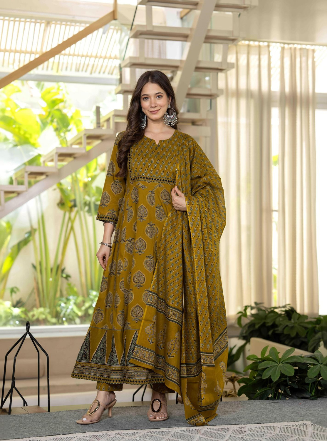 Jaimini Women Kurta Pant Dupatta Set