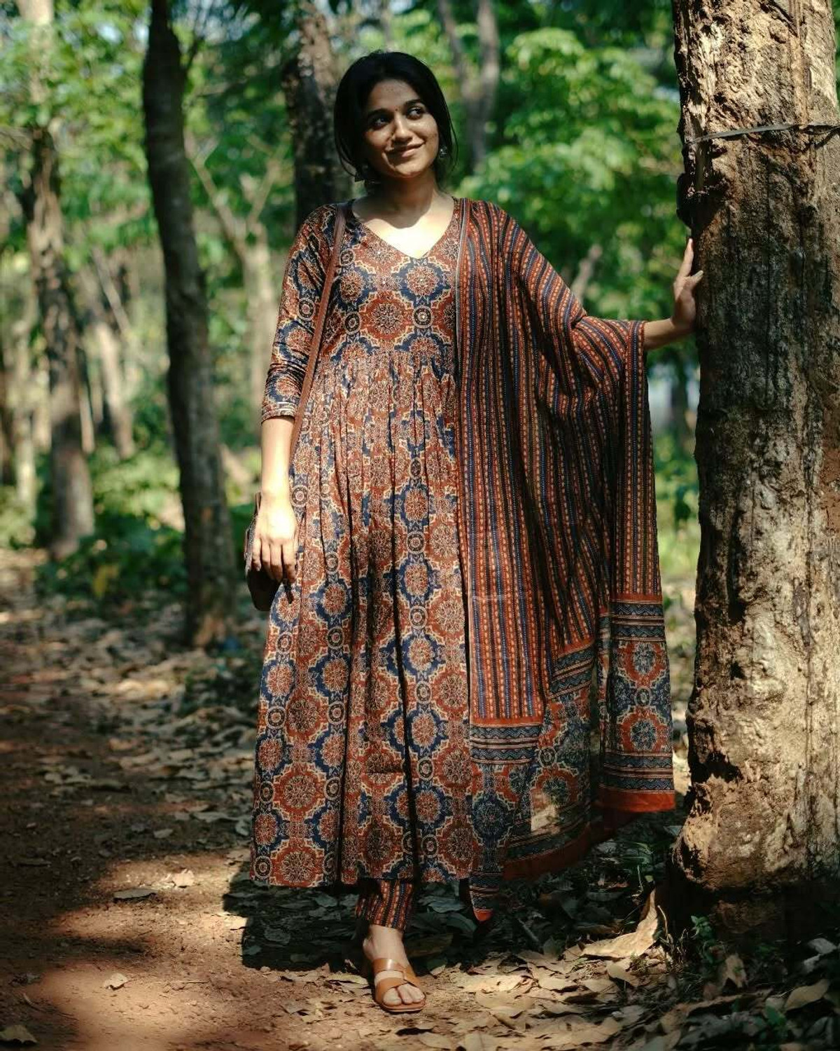 Image of KULDEVYANI Women Kurti Pant Dupatta Set