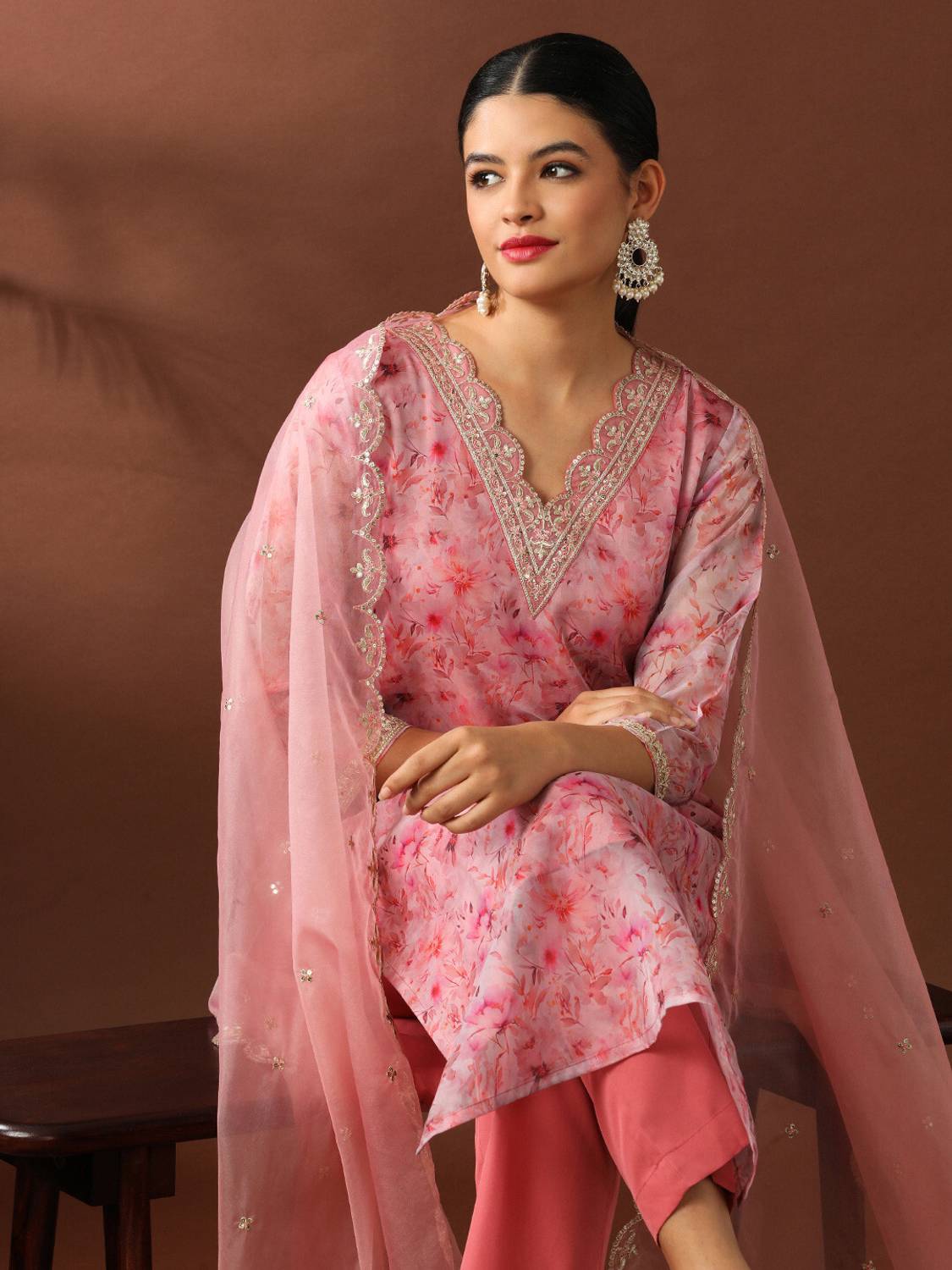 AVANSHEE Women Organza Kurta Pant Dupatta Set