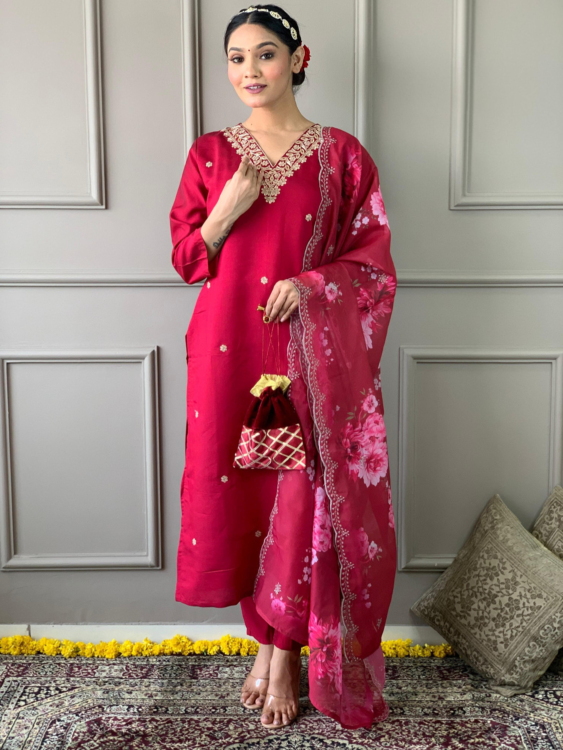 Image of PILUDI HOUSE Women Kurti Pant Attached Dupatta Set