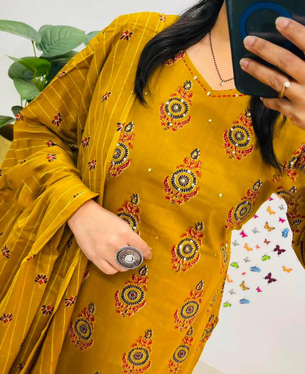 Image of ZIBORI Women Kurti Pant Dupatta Set