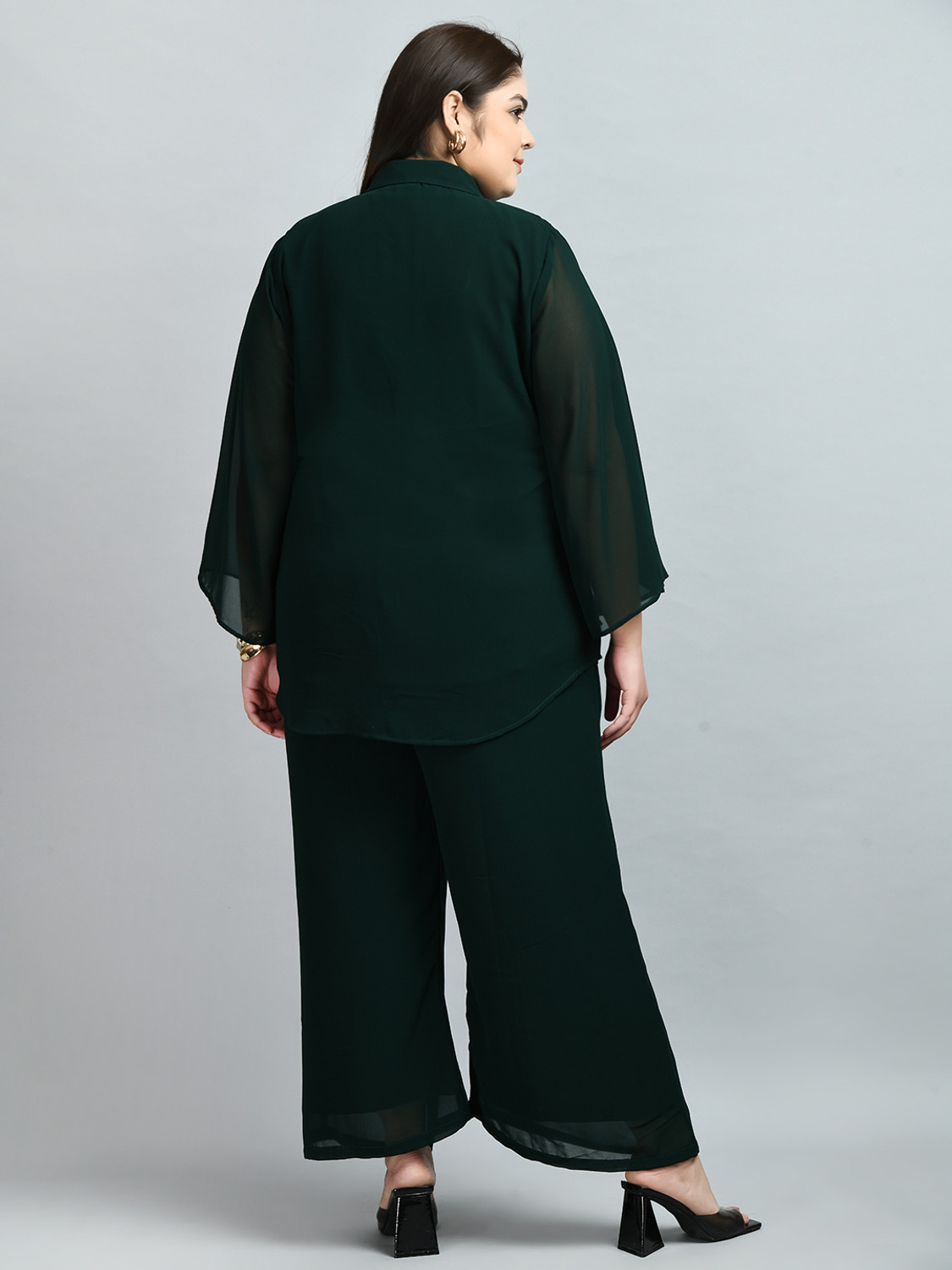 Image of Prettyplus by Desinoor Women Kurta Pant Set