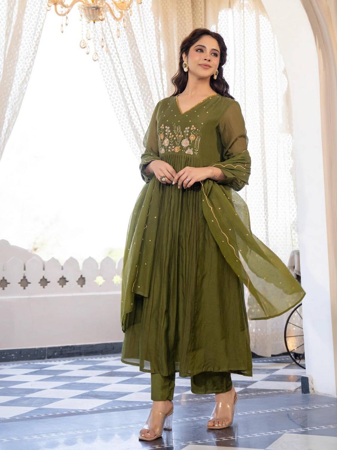 Klosia Women Kurta Pant Dupatta Set - Image 1