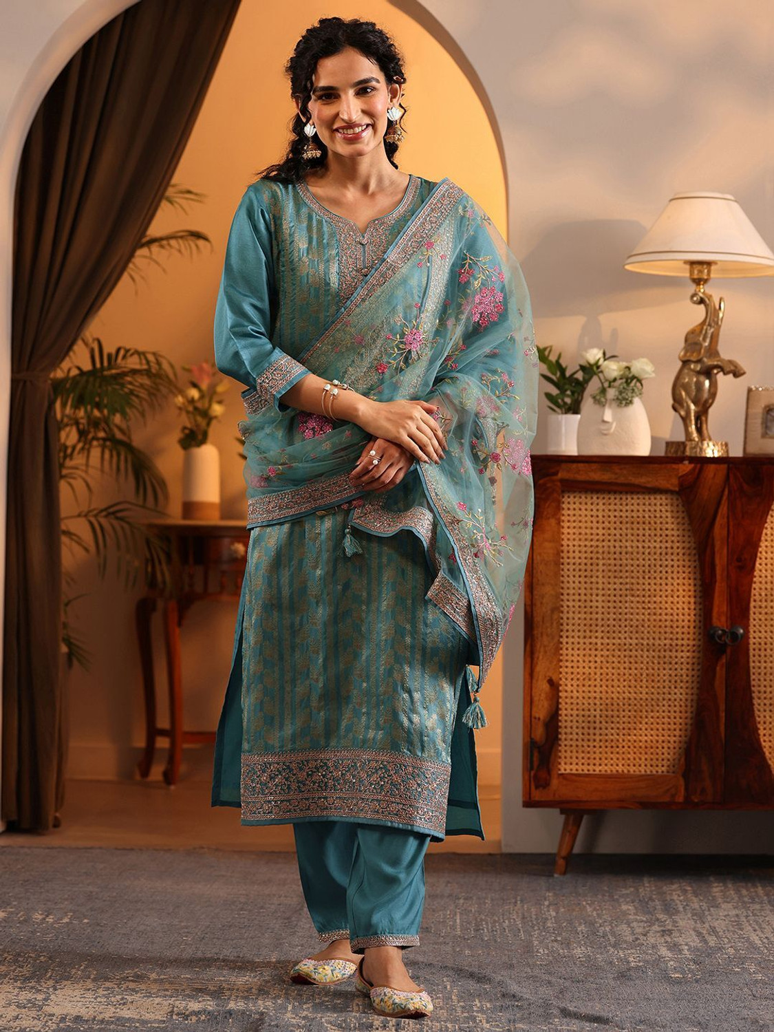 Image of LIBAS Women Kurta Pant Dupatta Set