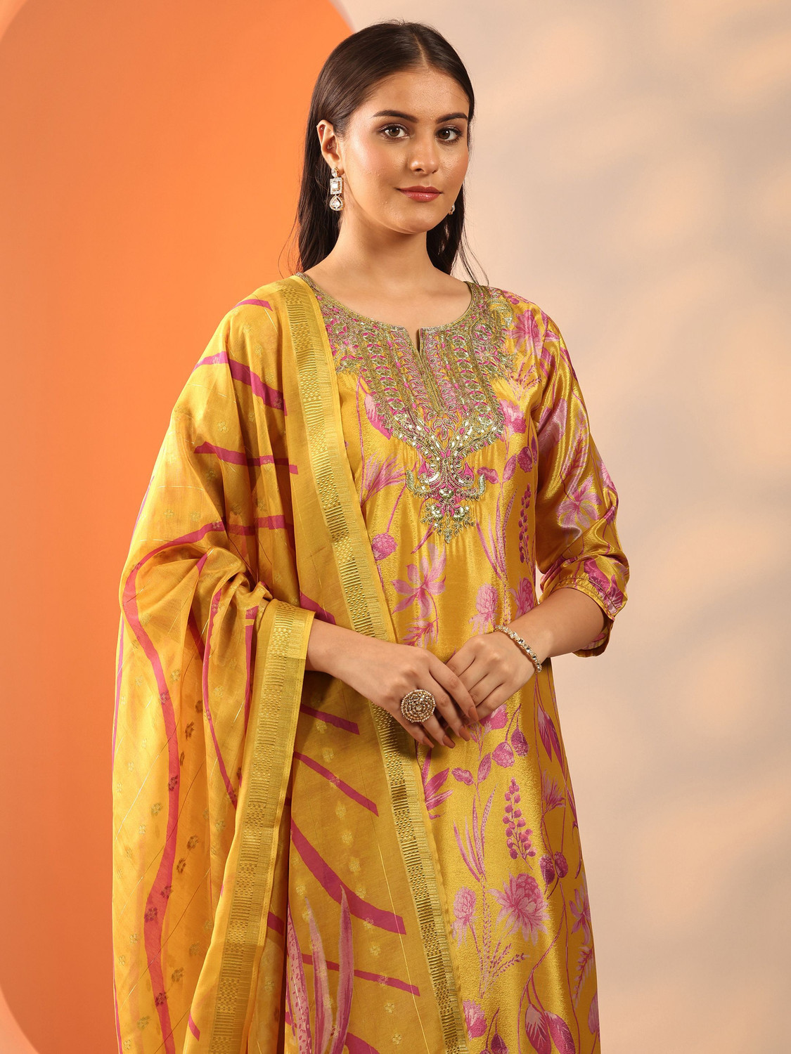 Image of LIBAS Women Kurta Pant Dupatta Set