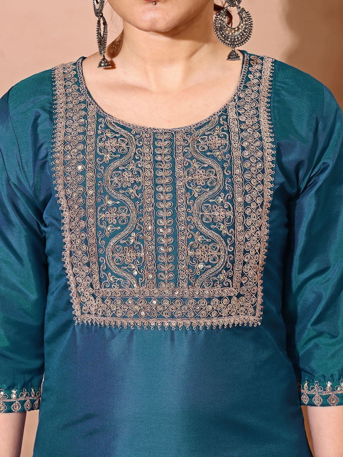 Image of AYUKTA INTERNATIONAL Women Kurti Pant Dupatta Set