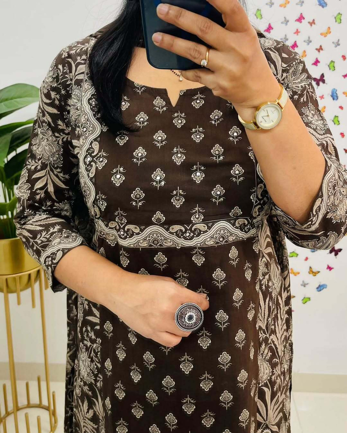 Image of RATNTHAL Women Kurti Pant Attached Dupatta Set
