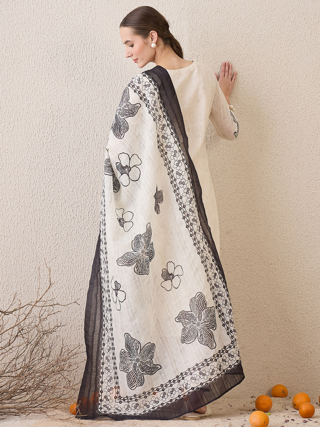 Image of Indo Era Women Kurta Pant Dupatta Set