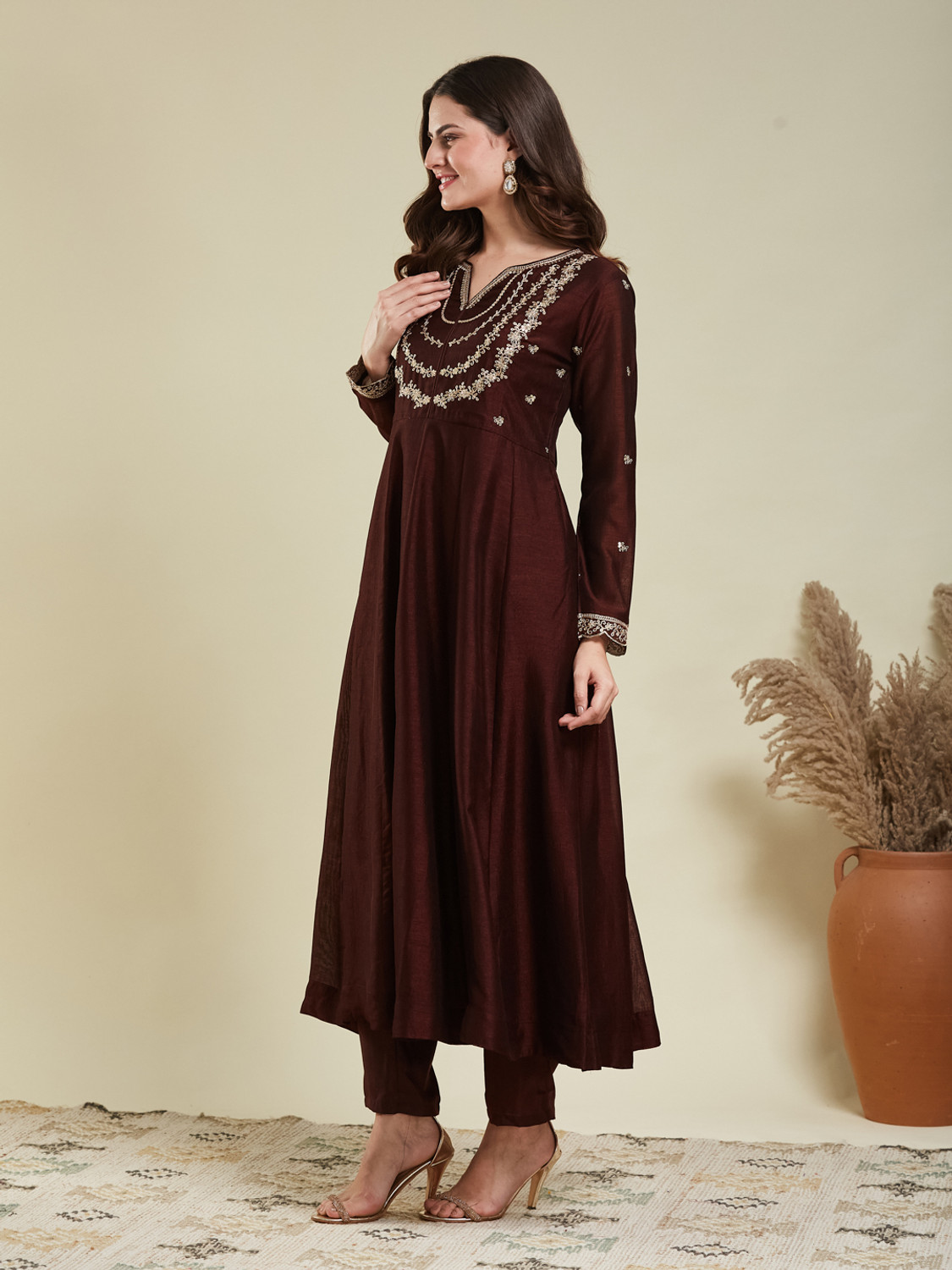 Image of MOKOSH Women Kurta Pant Dupatta Set
