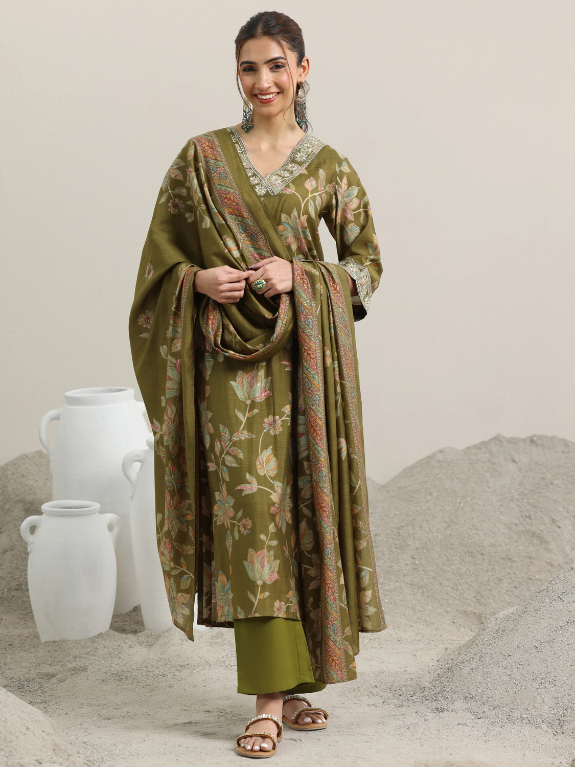 Image of LIBAS Women Kurta Pant Dupatta Set