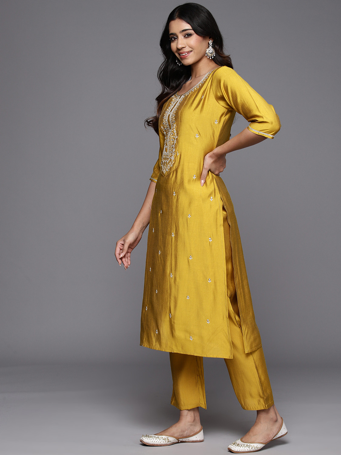Image of LIBAS Women Kurta Pant Dupatta Set
