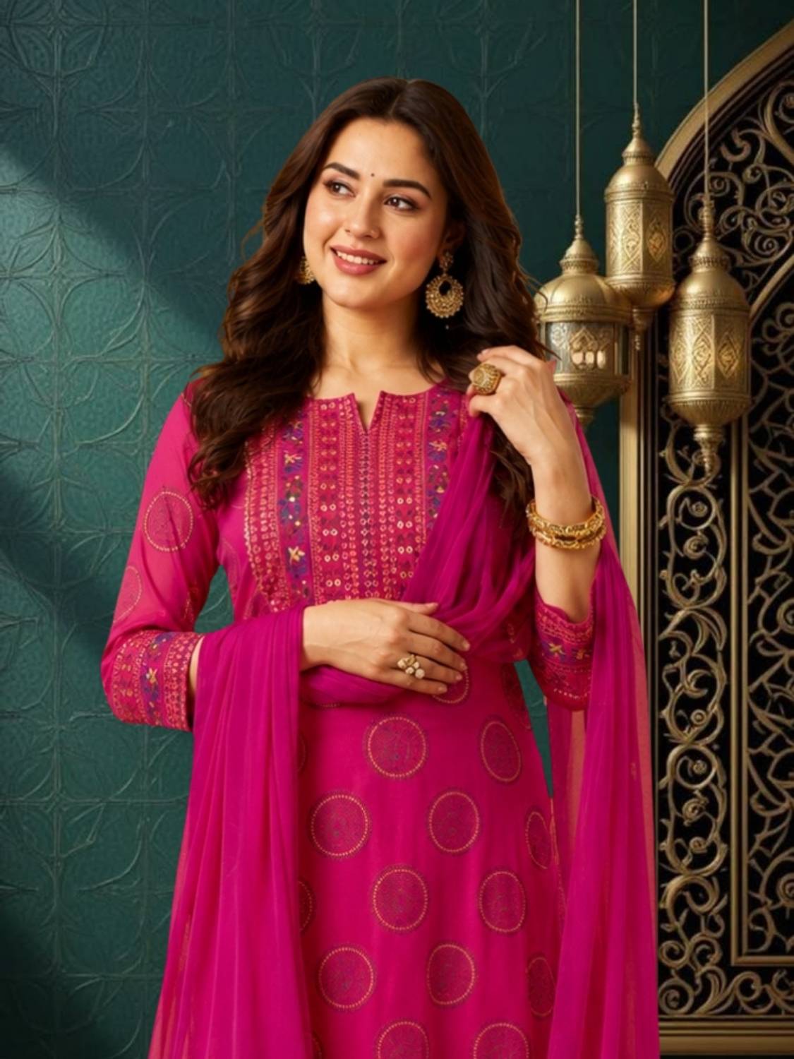 aurbhi Women Kurti Pant Dupatta Set