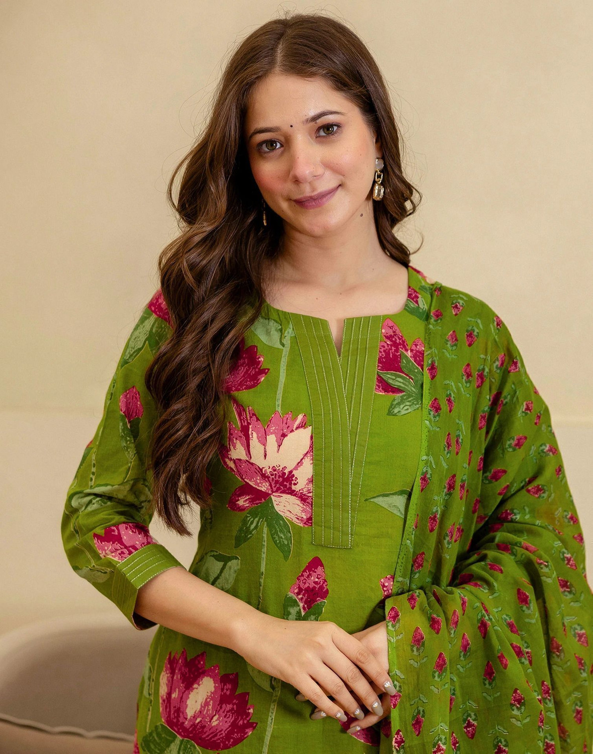 Image of Skylee Women Kurta Pant Dupatta Set