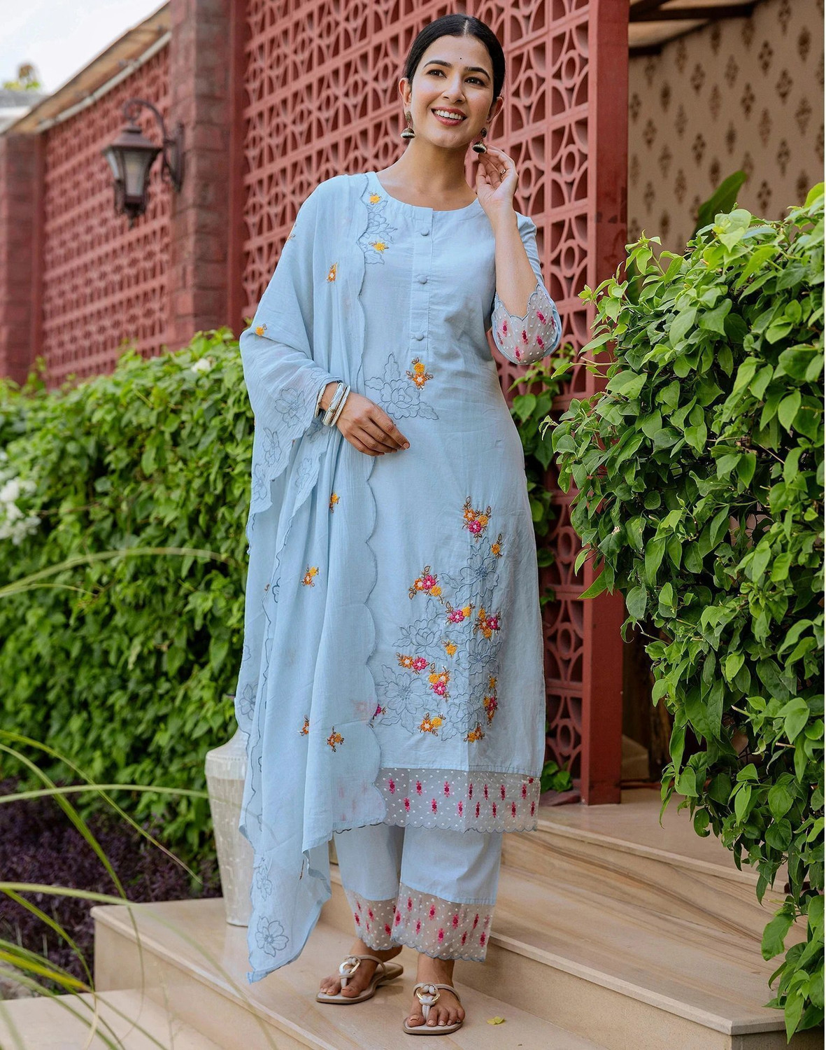 Image of Skylee Women Kurta Pant Dupatta Set