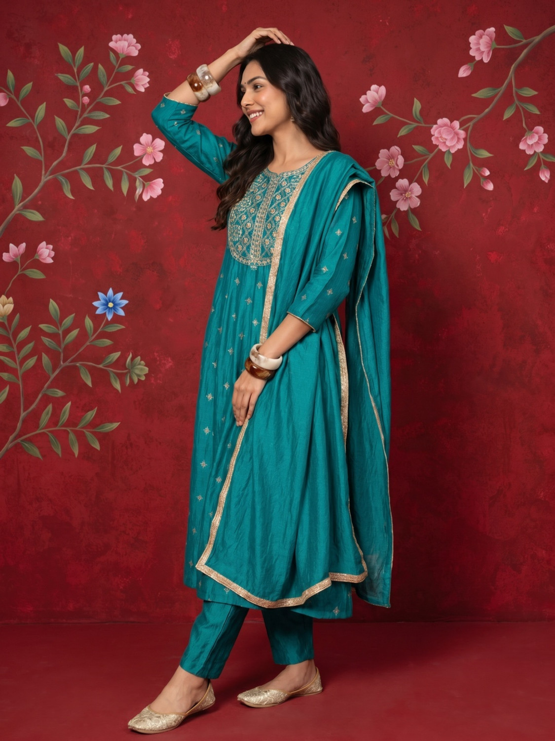 Image of Sangria Women Kurta Pant Dupatta Set