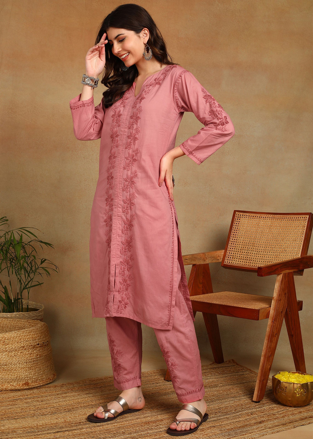 Image of VAHSON Women Kurta Palazzo Set